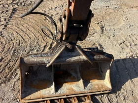 Багер Hitachi ZX26U-5A НАЛИЧЕН, снимка 13