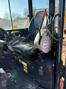 Багер Hitachi ZX26U-5A, снимка 8