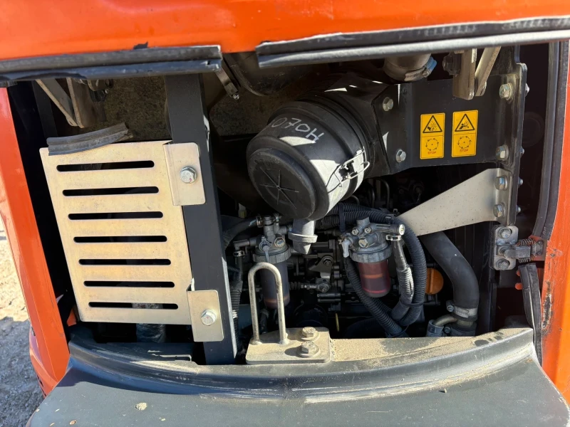 Багер Hitachi ZX26U-5A, снимка 7 - Индустриална техника - 52111157