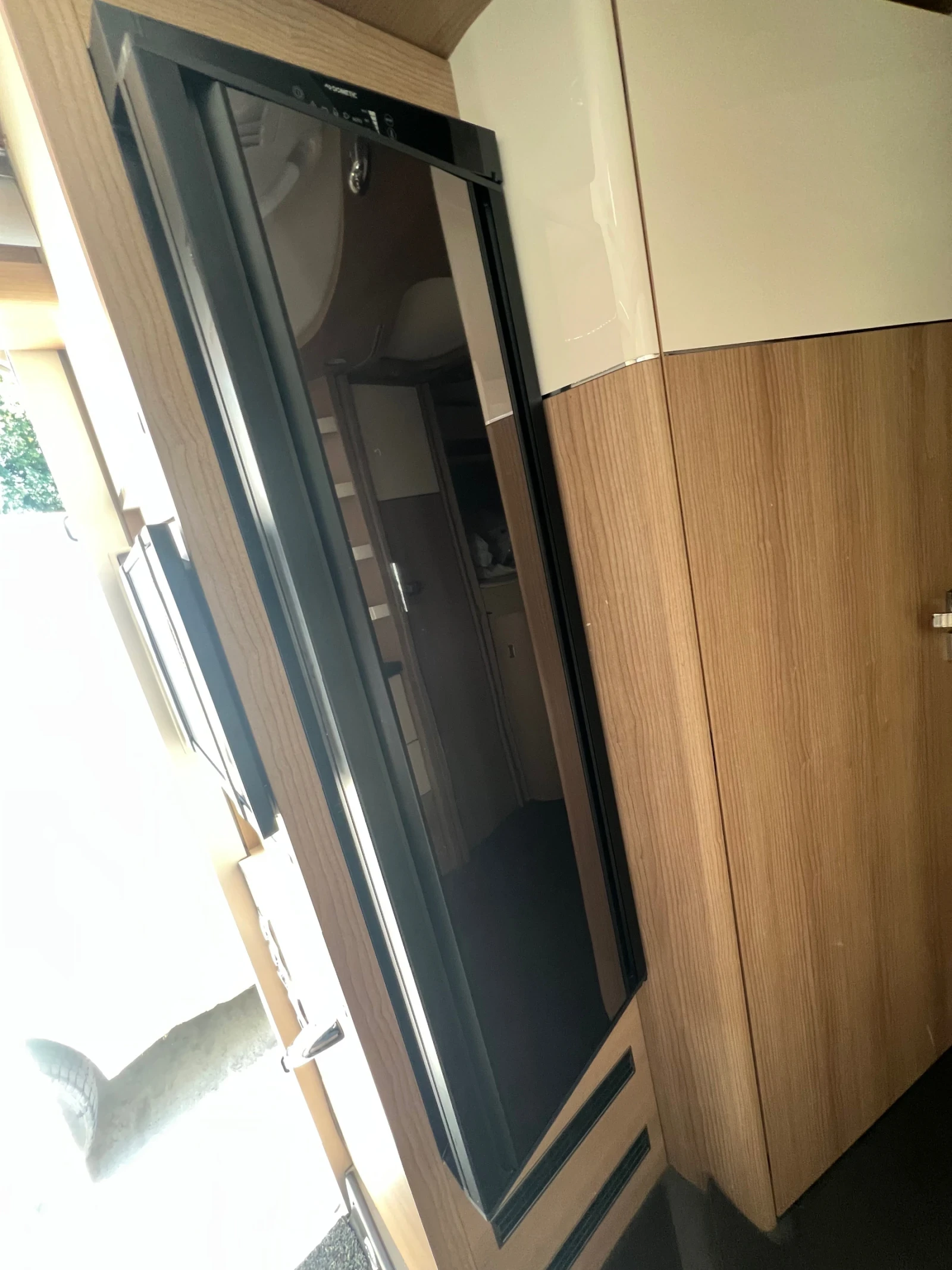 Кемпер Други Malibu и 460, снимка 10 - Каравани и кемпери - 55626512
