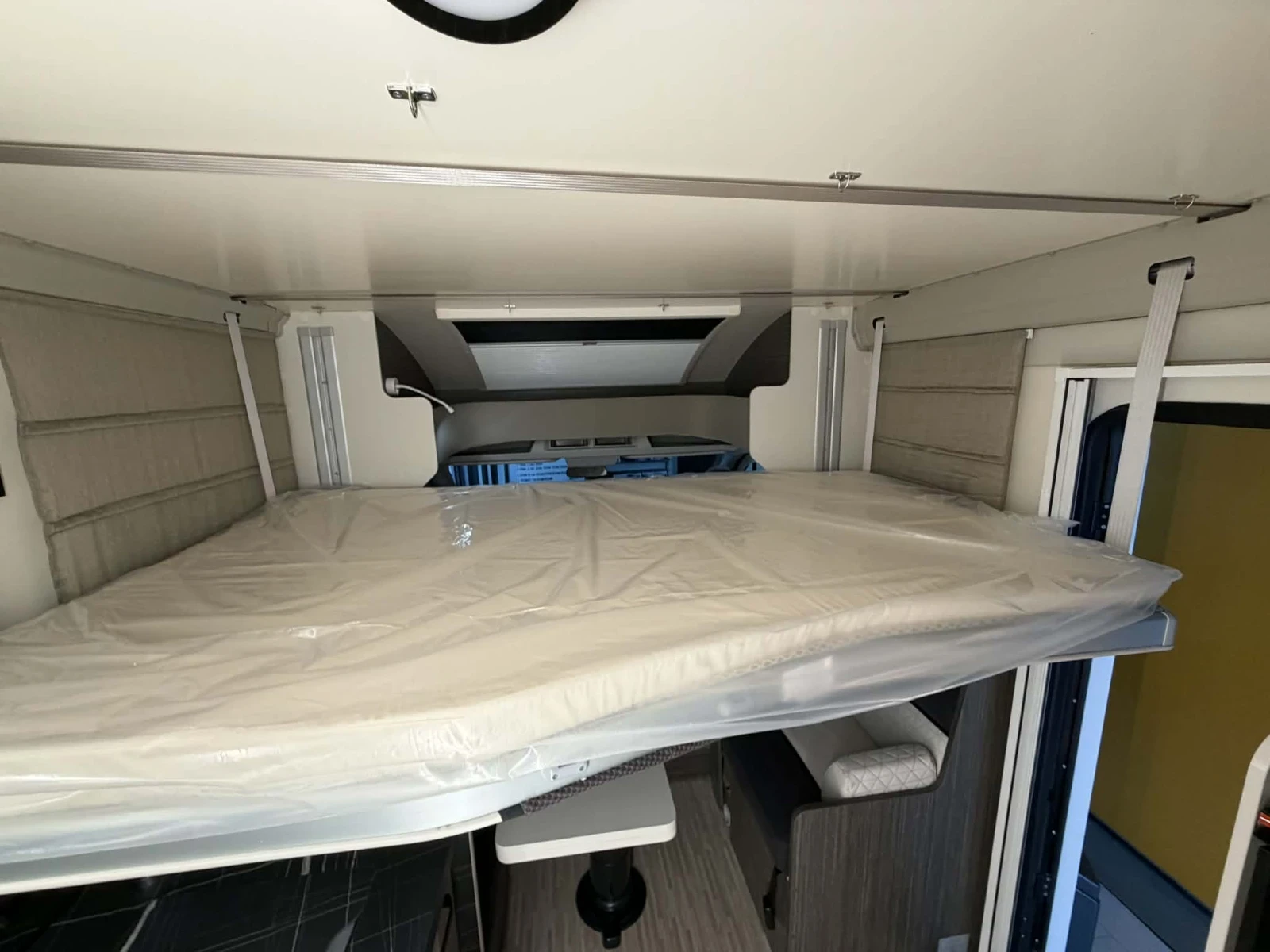 ������ McLouis MC4 881 AT8 2027 ��������* �����* �����* ����� | Mobile.bg � ����������� 8