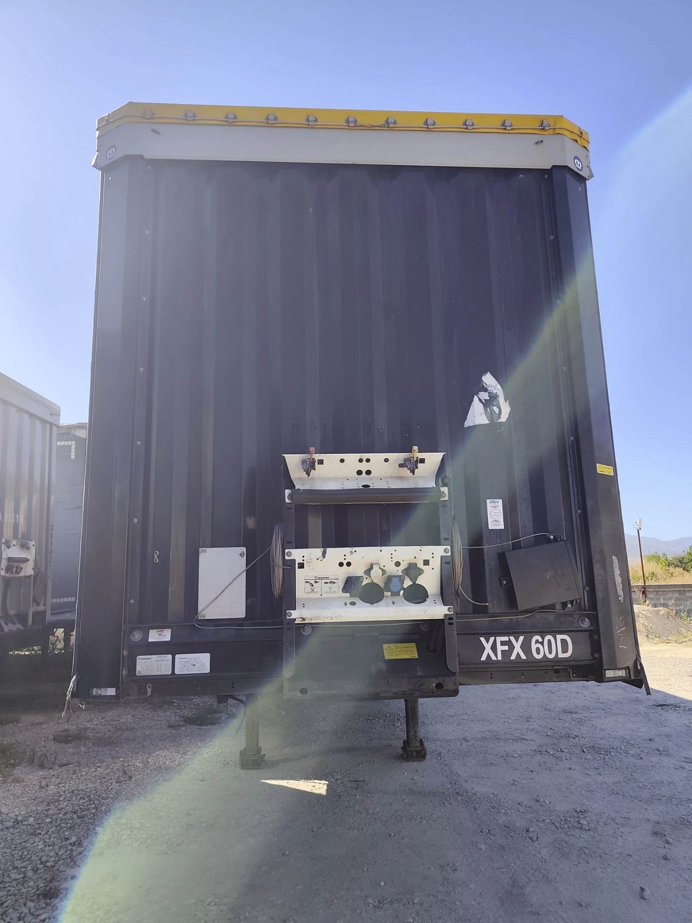 Полуремарке Krone Profi Liner SD, снимка 4 - Ремаркета - 56358779