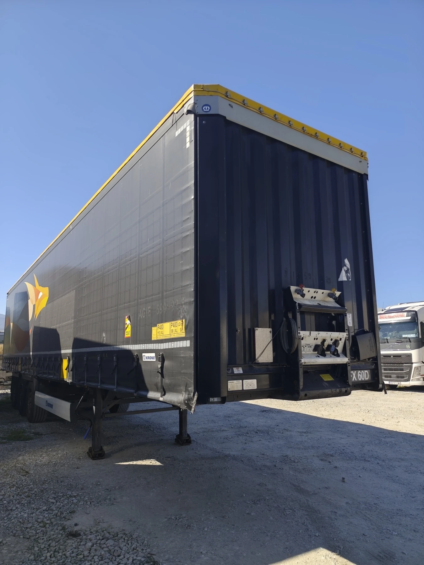 Полуремарке Krone Profi Liner SD, снимка 3 - Ремаркета - 56358779