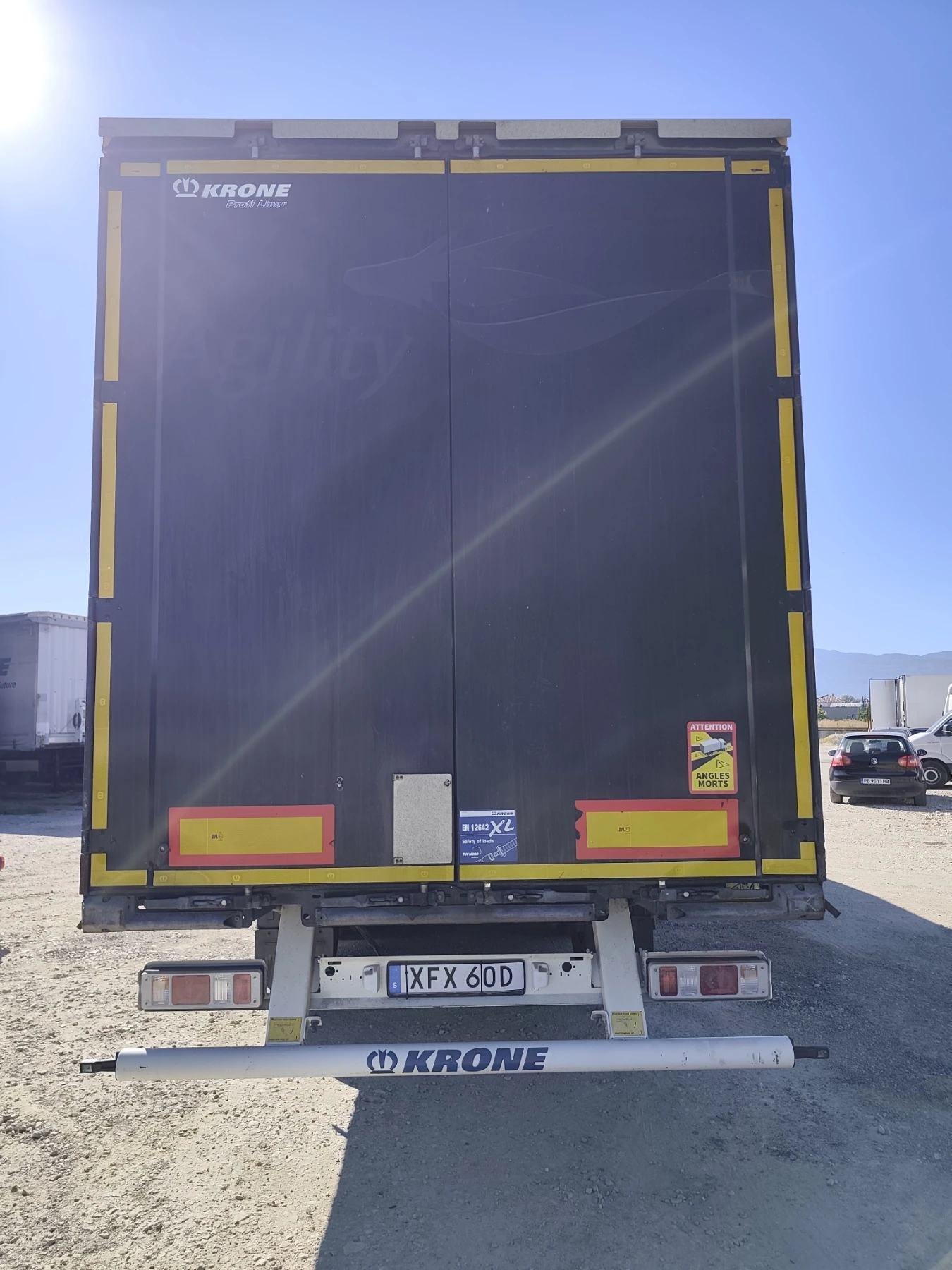 Полуремарке Krone Profi Liner SD, снимка 10 - Ремаркета - 56358779