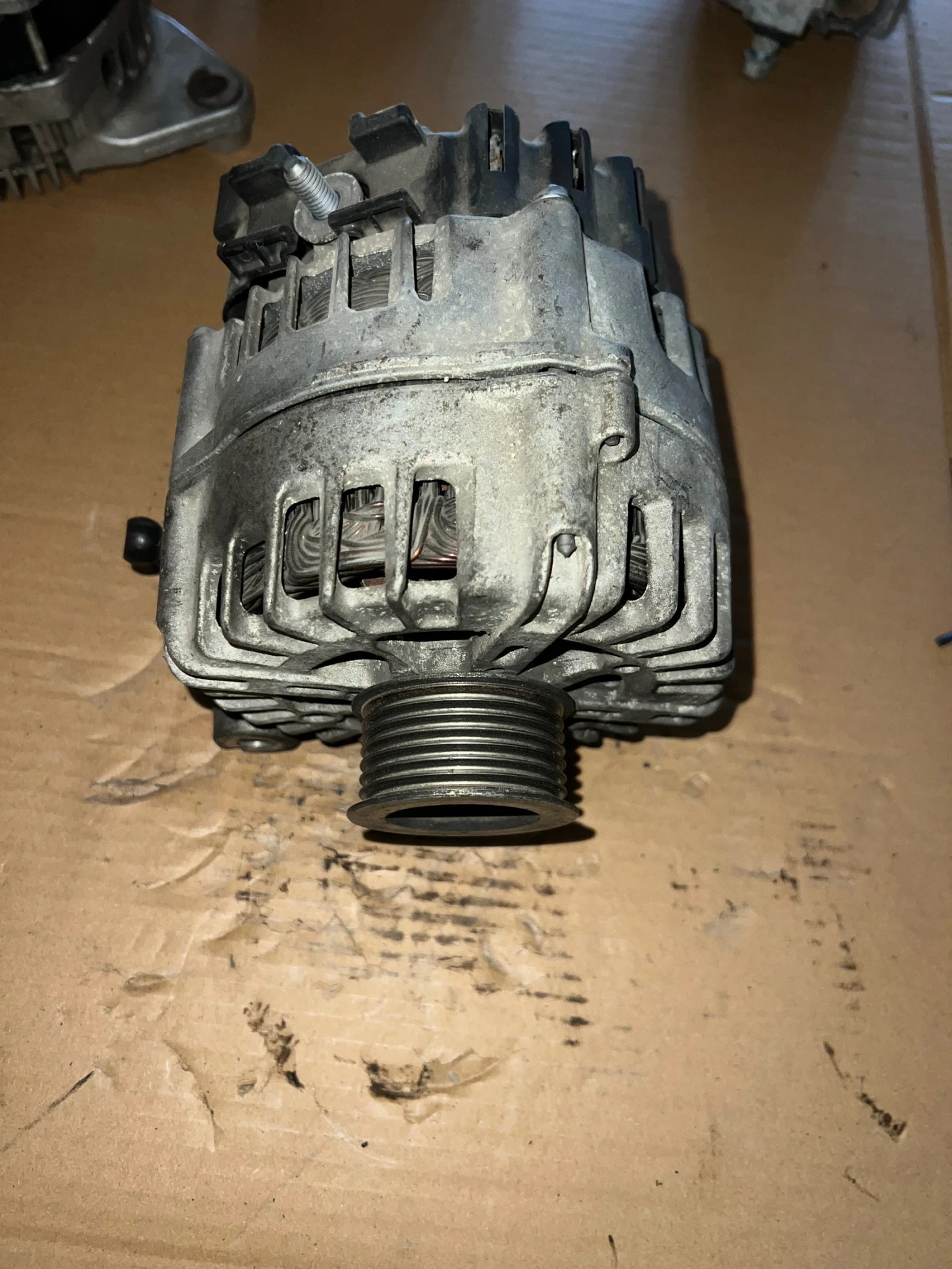 7807187 2545317C  BMW 7  F01 14V 220A FG23S011 2545317C S:7807187 AL03 | Mobile.bg   1