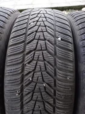 Гуми Зимни 215/55R18, снимка 3