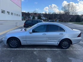 Mercedes-Benz C 220, снимка 5