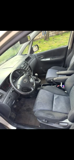 Toyota Corolla verso D4D, снимка 5