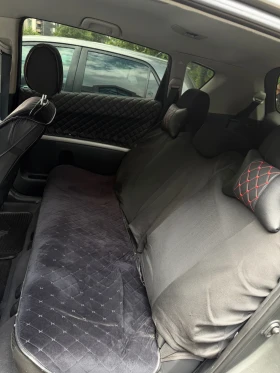 Toyota Corolla verso, снимка 9