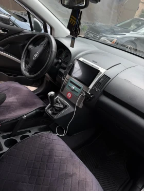 Toyota Corolla verso, снимка 12