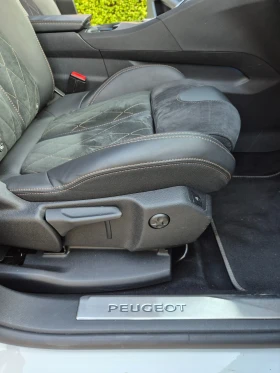 Peugeot 3008 GT 2.0 BlueHDI Панорама* Масаж* Focal , снимка 11