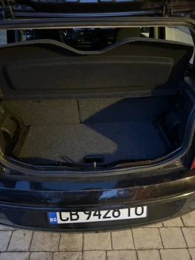VW Up - 2650 € / 5182.95 лв. - 35799585 6
