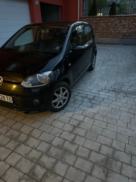 VW Up - 2650 € / 5182.95 лв. - 35799585 2