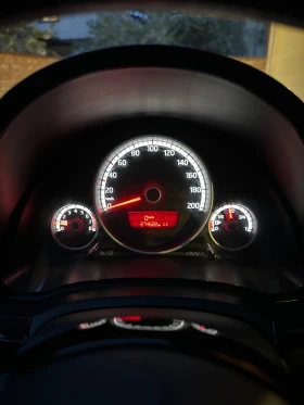 VW Up - 2650 € / 5182.95 лв. - 35799585 7