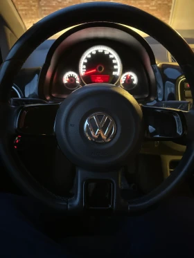 VW Up - 2650 € / 5182.95 лв. - 35799585 8