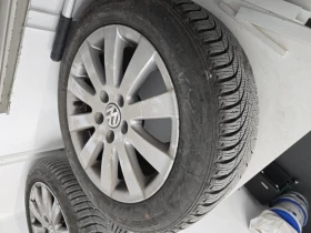 VW Passat - 5000 € / 9779.15 лв. - 67027760 9