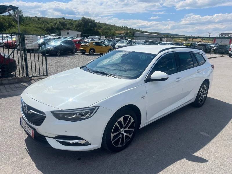 Opel Insignia 1.5 AVTOMAT Разпродажба!, снимка 8 - Автомобили и джипове - 46473474