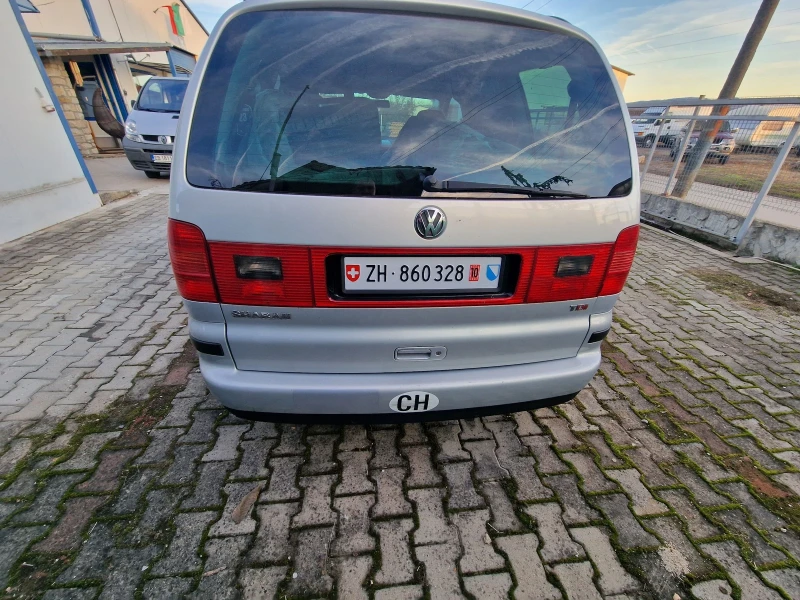 VW Sharan, снимка 5 - Автомобили и джипове - 48015899