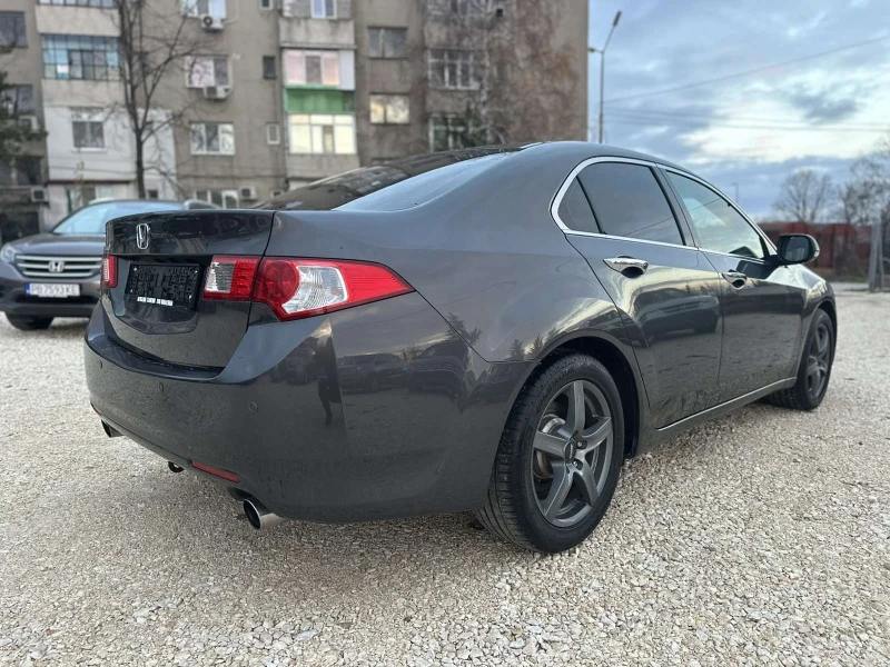 Honda Accord 2.4//EXECUTIVE//FULL EXTRAS//AVTOMAT//YNIKAT, снимка 5 - Автомобили и джипове - 48310351