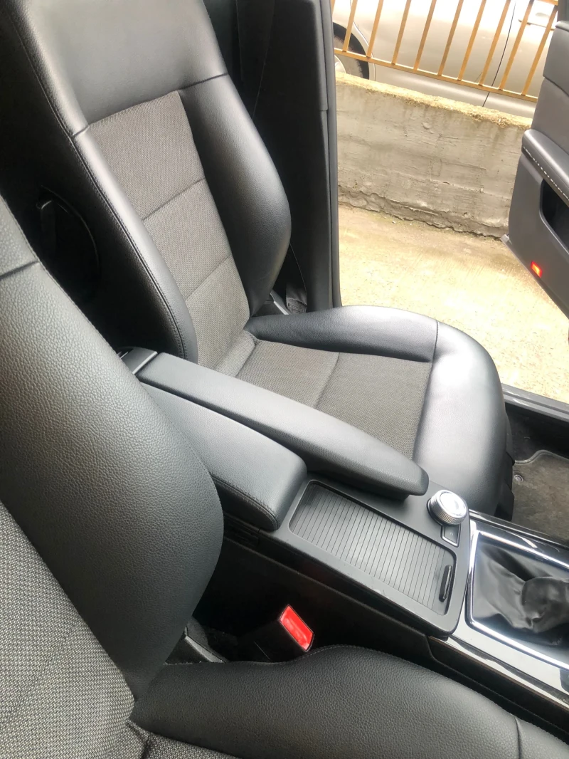 Mercedes-Benz E 250, снимка 9 - Автомобили и джипове - 52449182