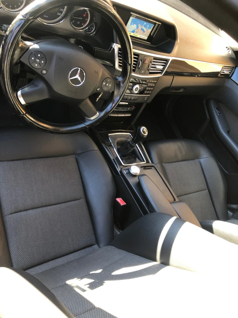 Mercedes-Benz E 250, снимка 6 - Автомобили и джипове - 52449182