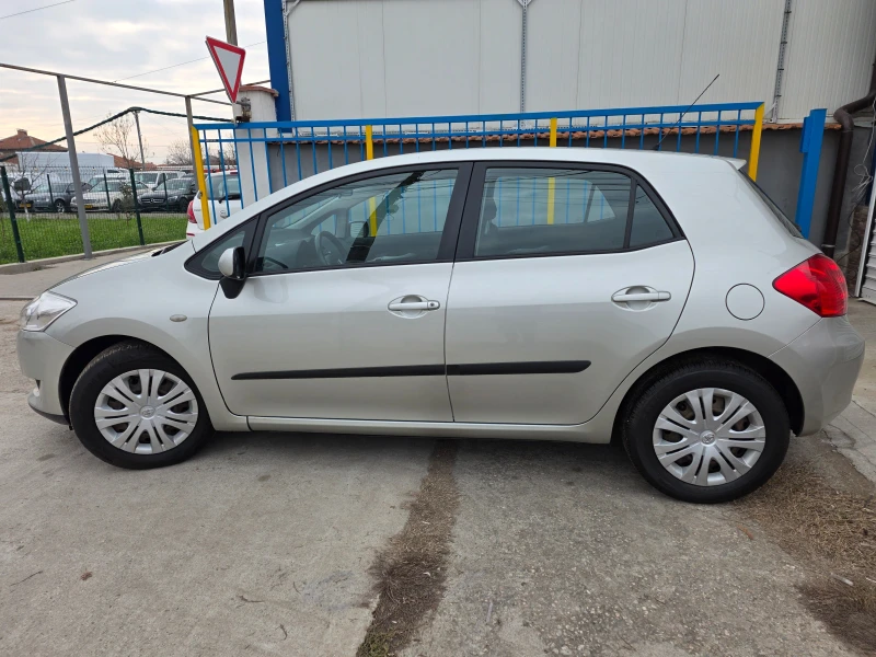 Toyota Auris 1.6 i, снимка 7 - Автомобили и джипове - 53403293