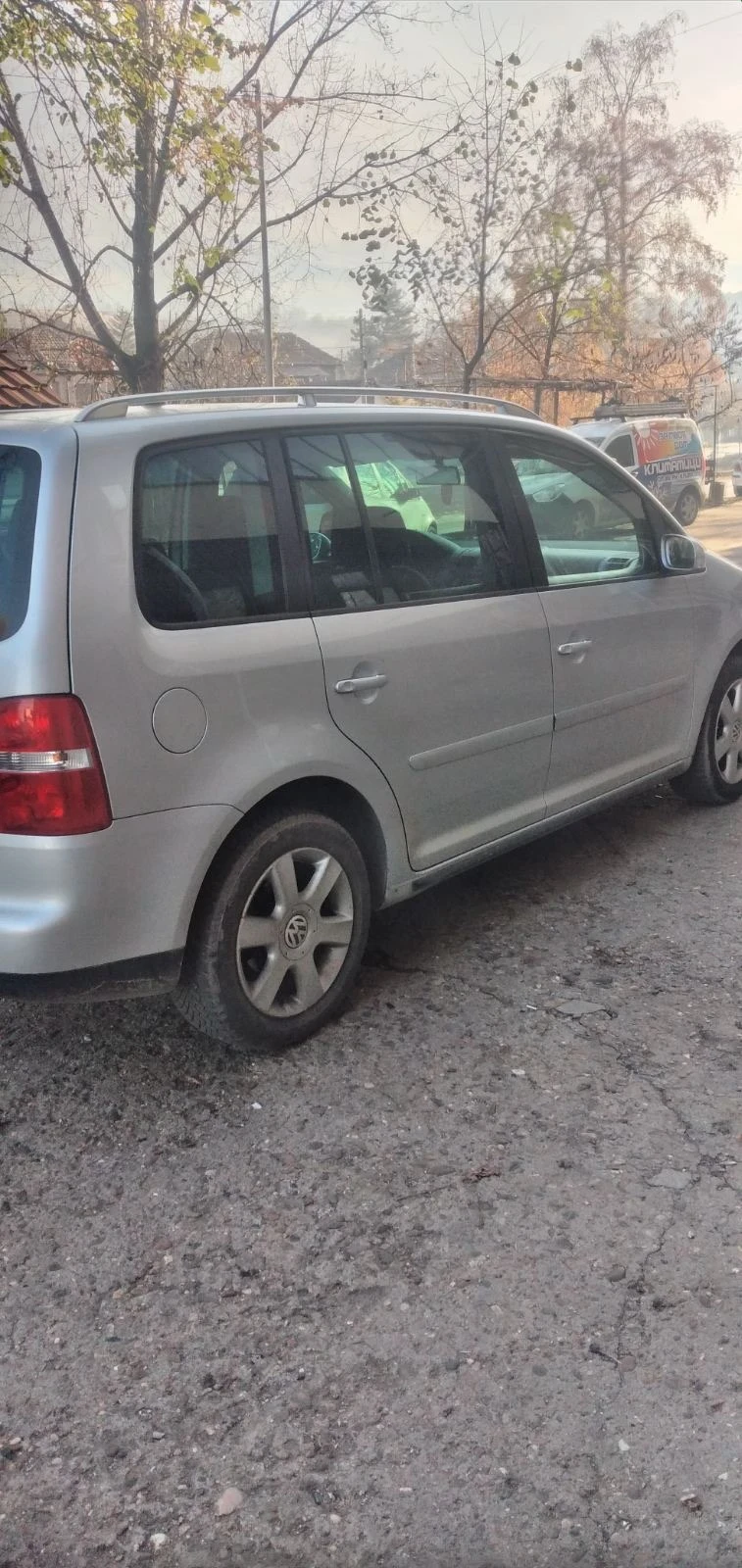 VW Touran 1.9 TDI 105к.с. 6ск., снимка 3 - Автомобили и джипове - 48050886