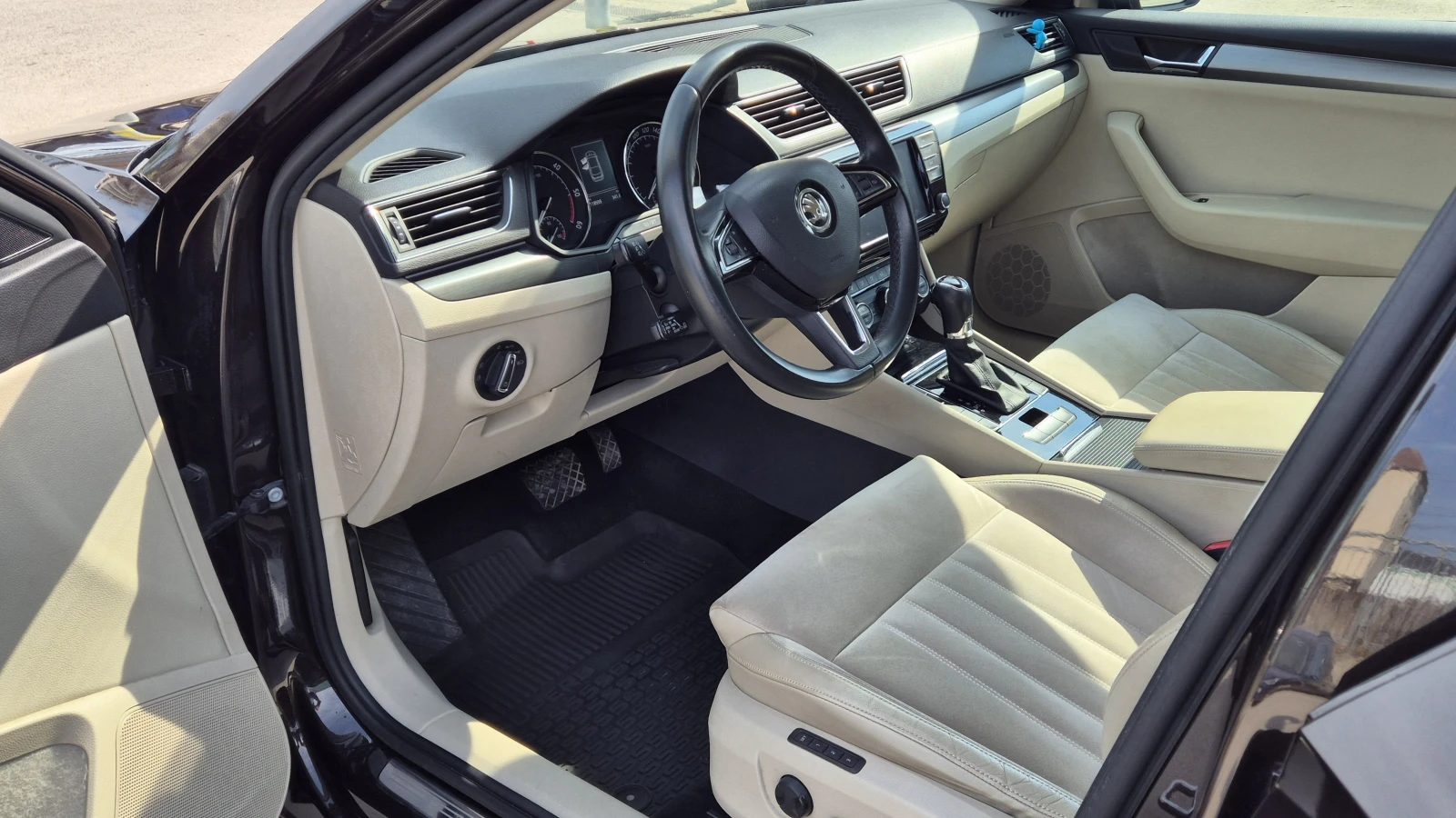 Skoda Superb III 2.0 TDI, 190 к.с., снимка 5 - Автомобили и джипове - 53750284