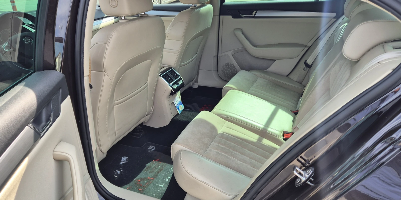 Skoda Superb III 2.0 TDI, 190 к.с., снимка 7 - Автомобили и джипове - 53750284