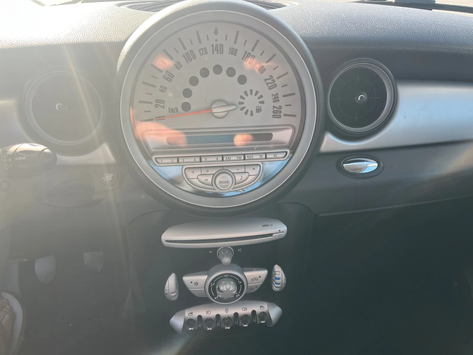 Mini Cooper ONE - изображение 10