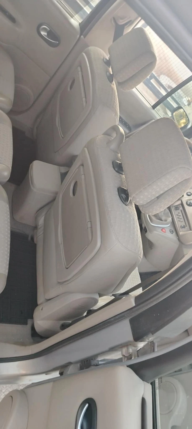 Renault Scenic  - изображение 8