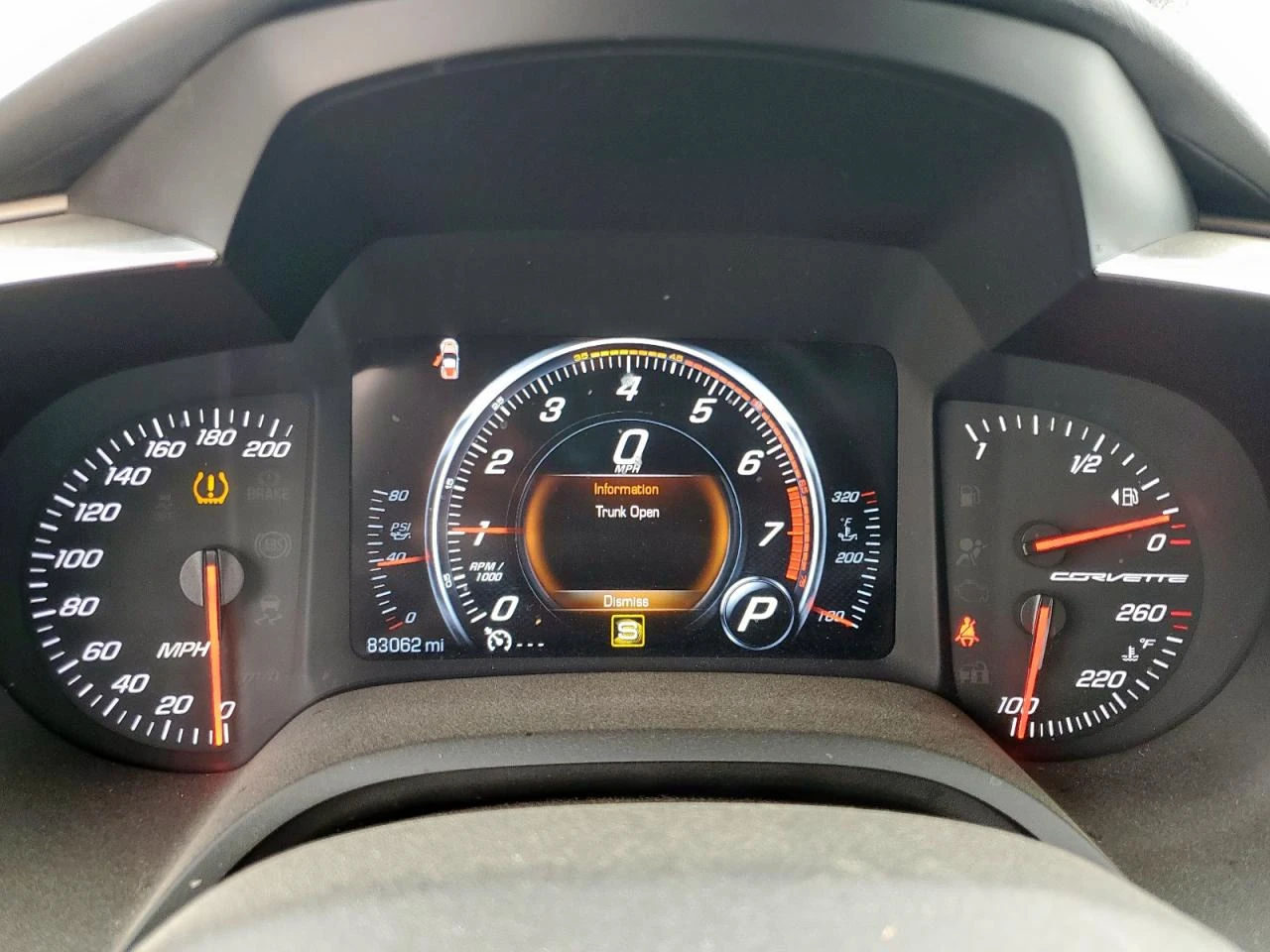 Chevrolet Corvette STINGRAY 2LT - изображение 9