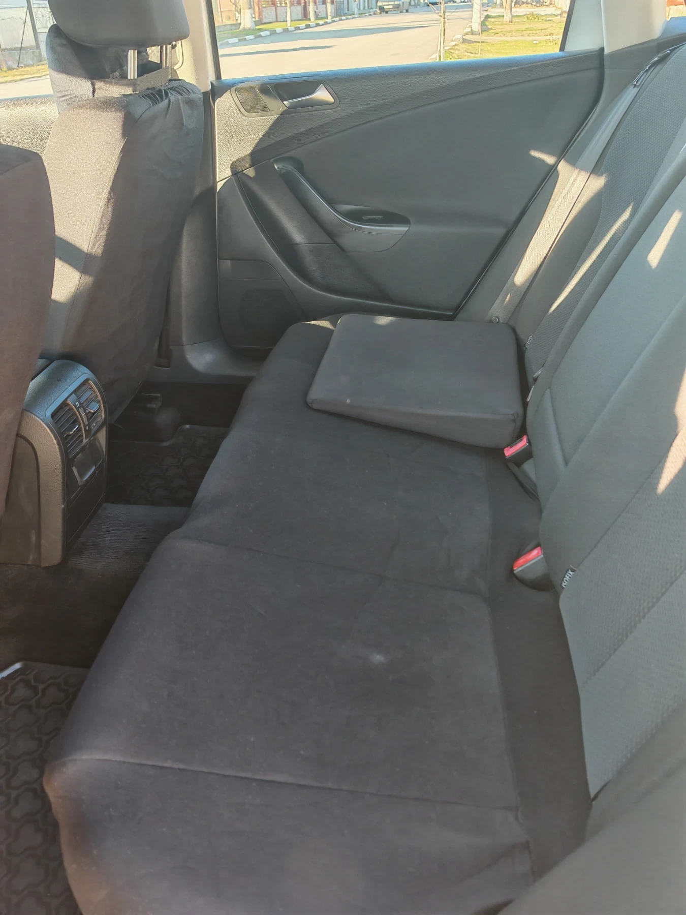 VW Passat 1.9 - изображение 8