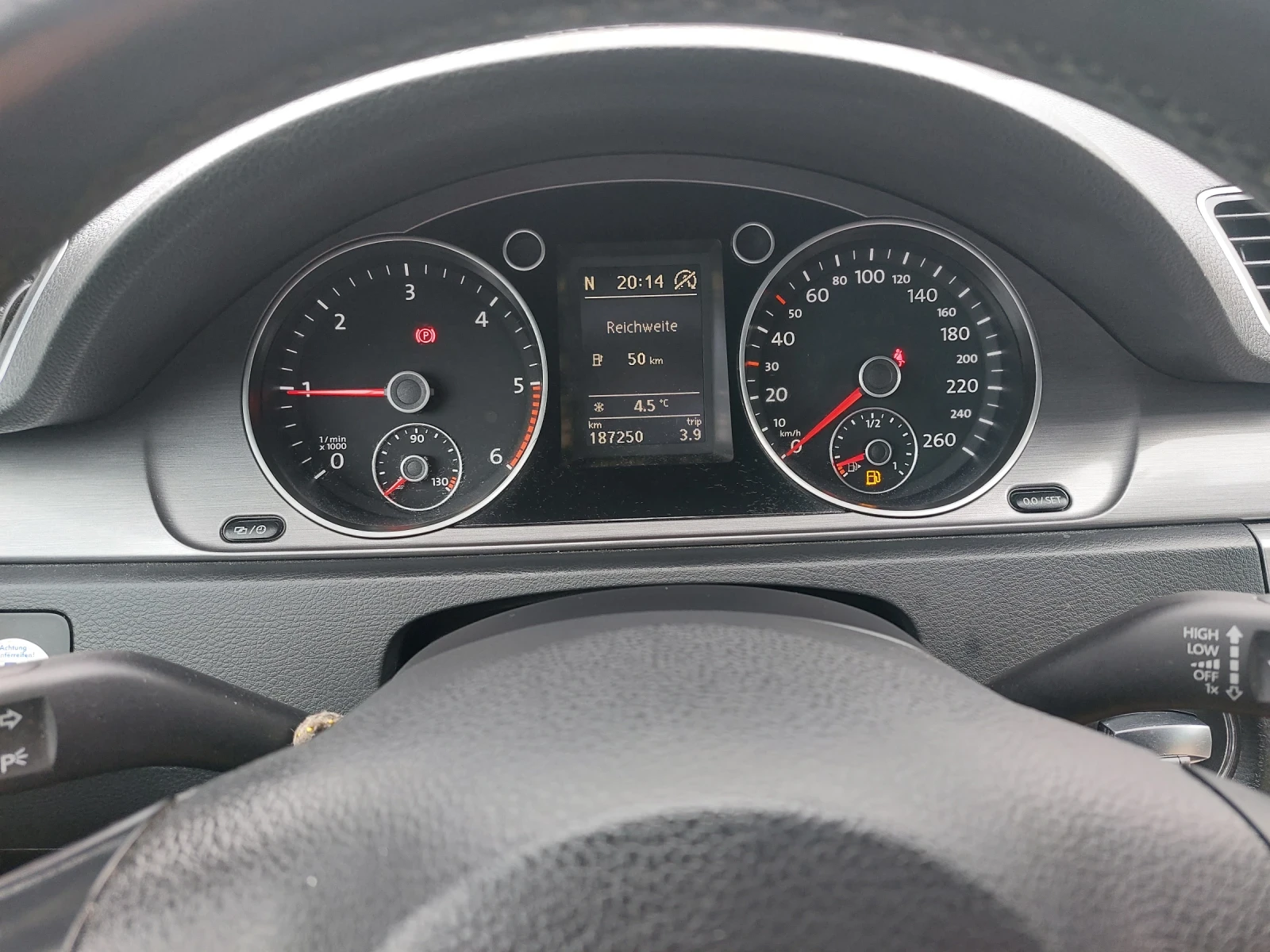 VW Passat 2.0TDI 4X4, снимка 10 - Автомобили и джипове - 54758817
