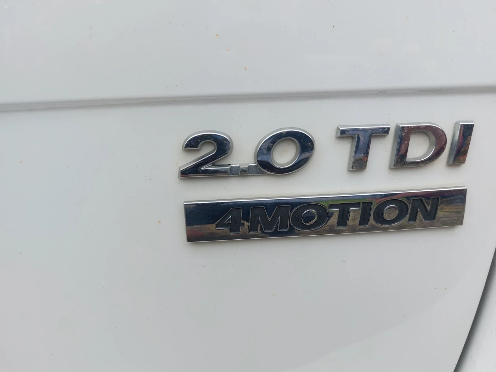 VW Passat 2.0TDI 4X4, снимка 14 - Автомобили и джипове - 54758817