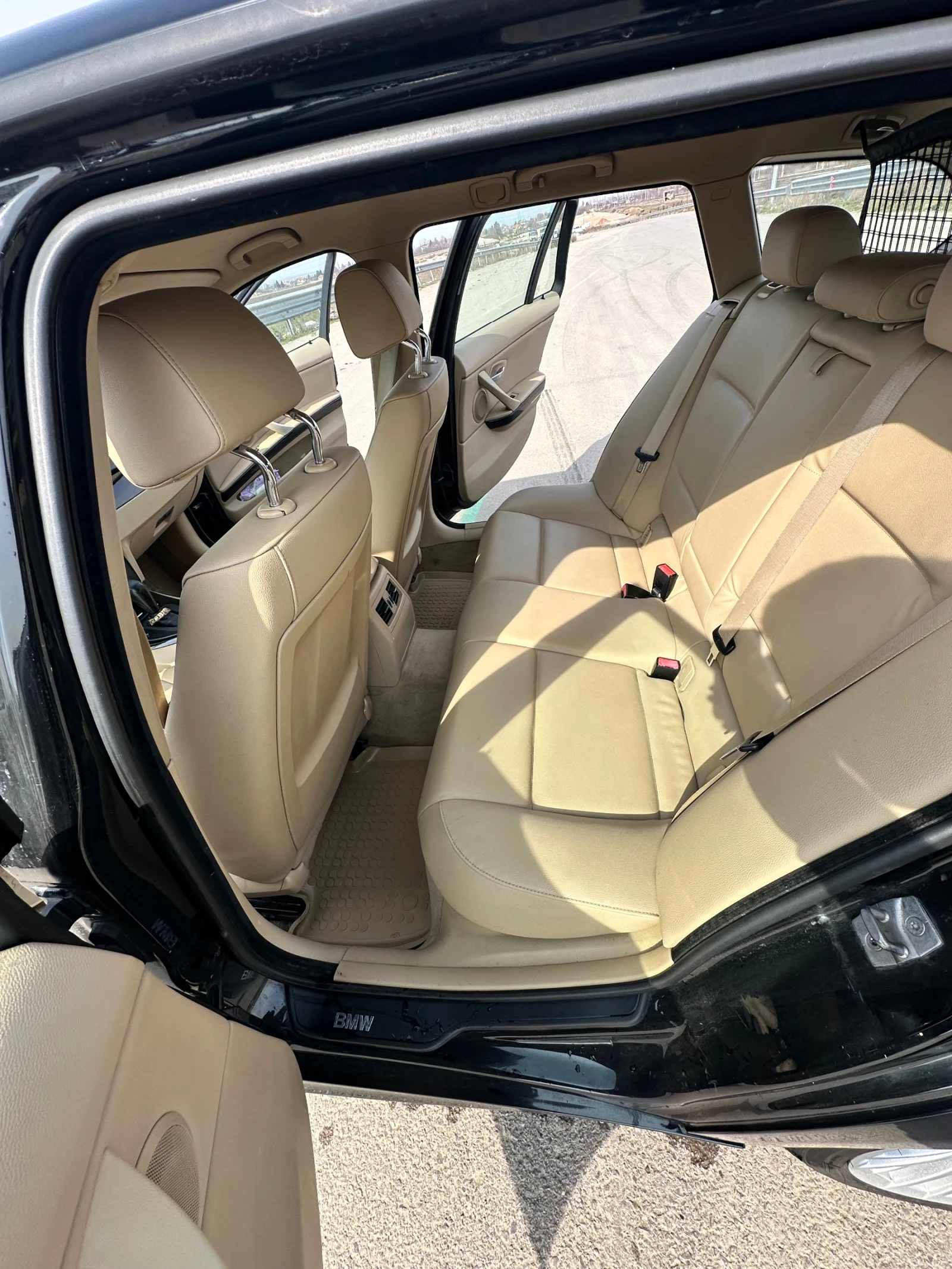 BMW 320 E91 xDrive, снимка 13 - Автомобили и джипове - 53757624