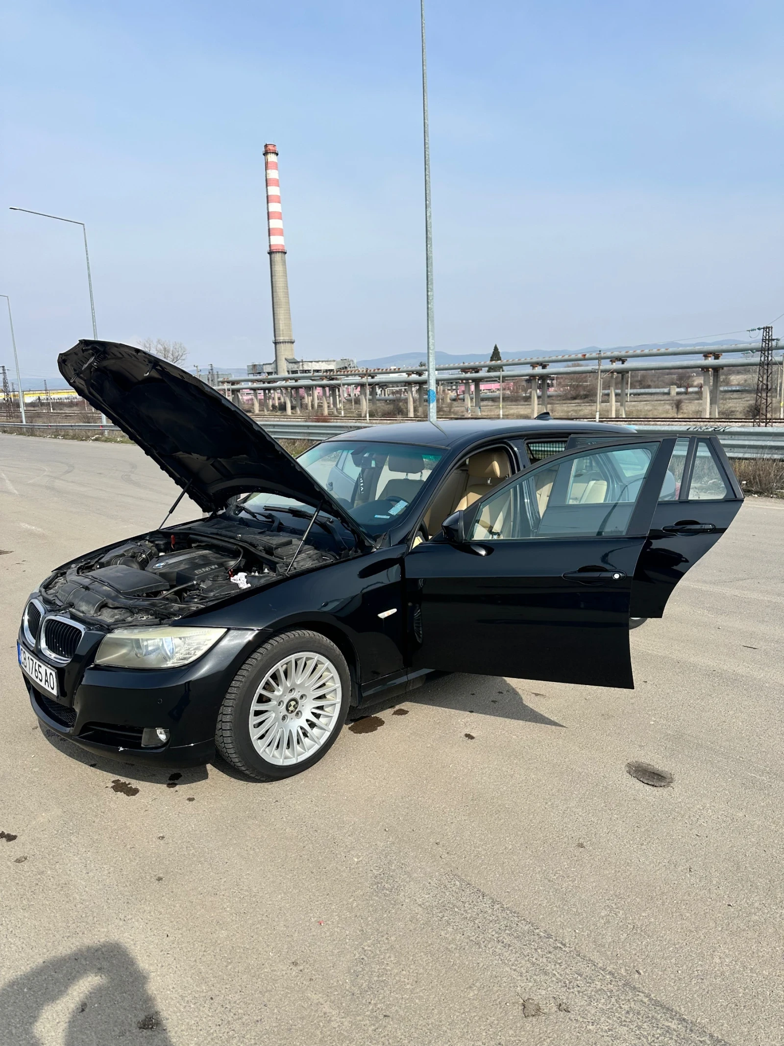BMW 320 E91 xDrive, снимка 11 - Автомобили и джипове - 53757624