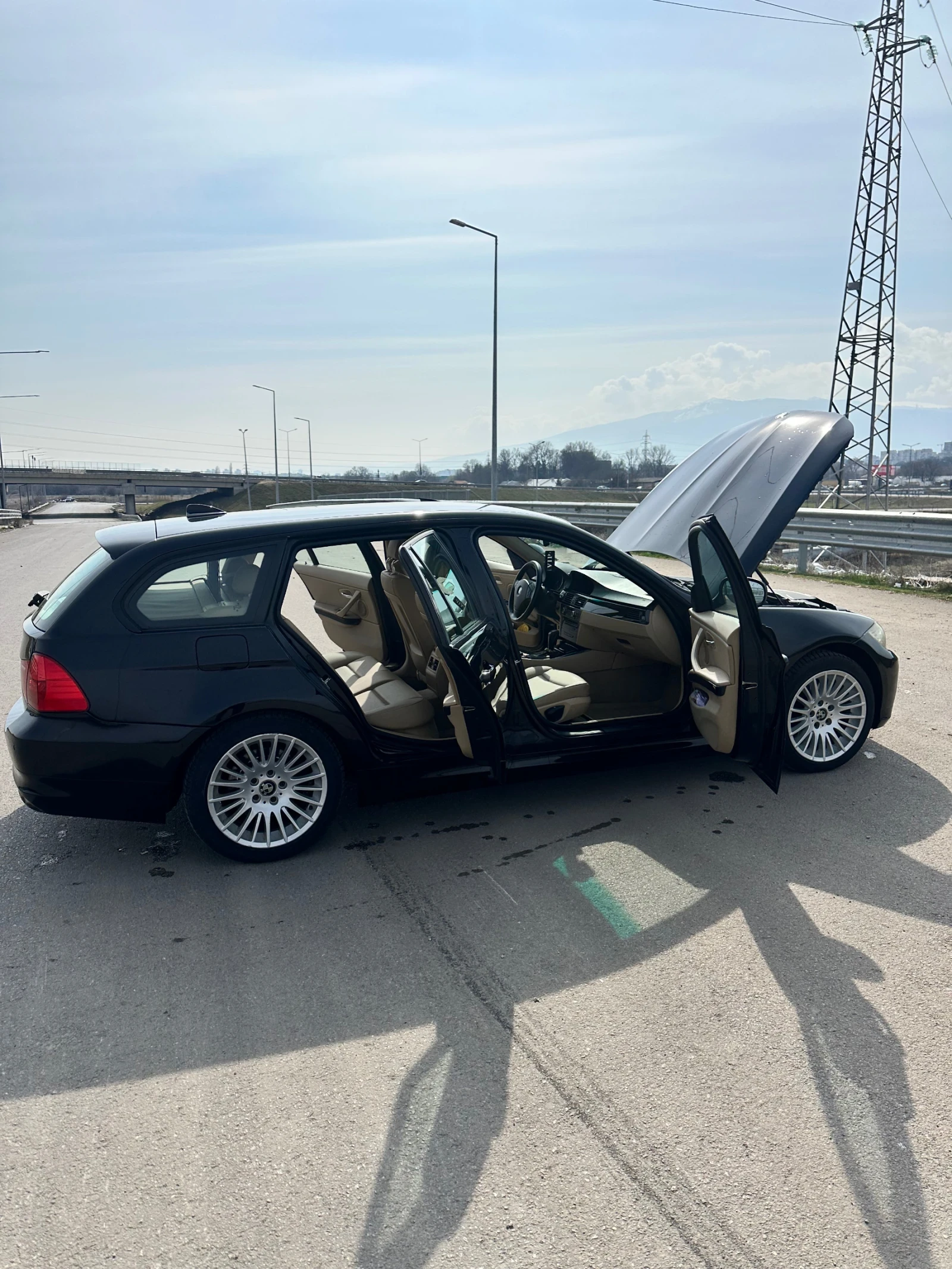 BMW 320 E91 xDrive, снимка 15 - Автомобили и джипове - 53757624
