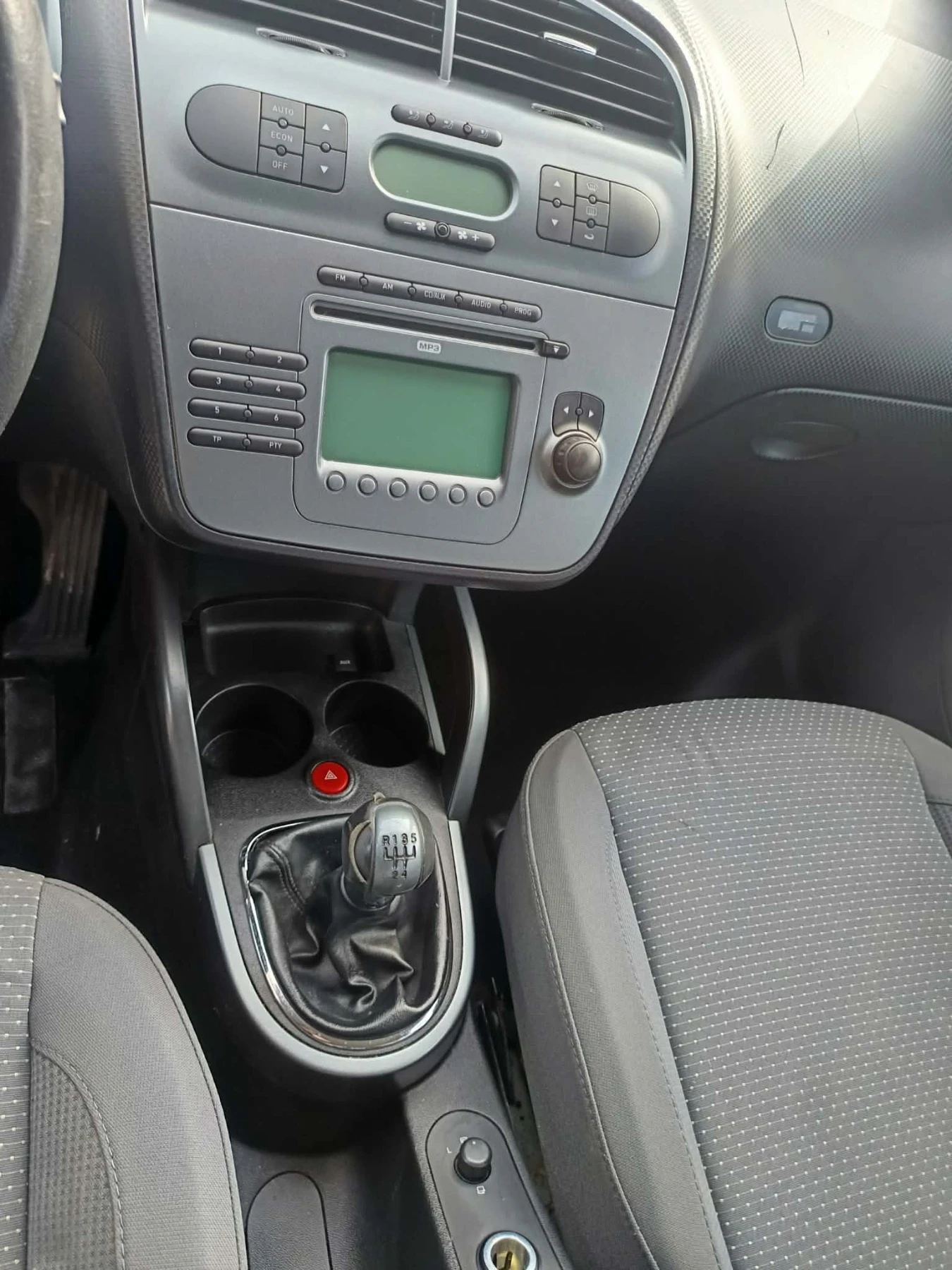 Seat Altea 1.9 TDI, снимка 8 - Автомобили и джипове - 54116327