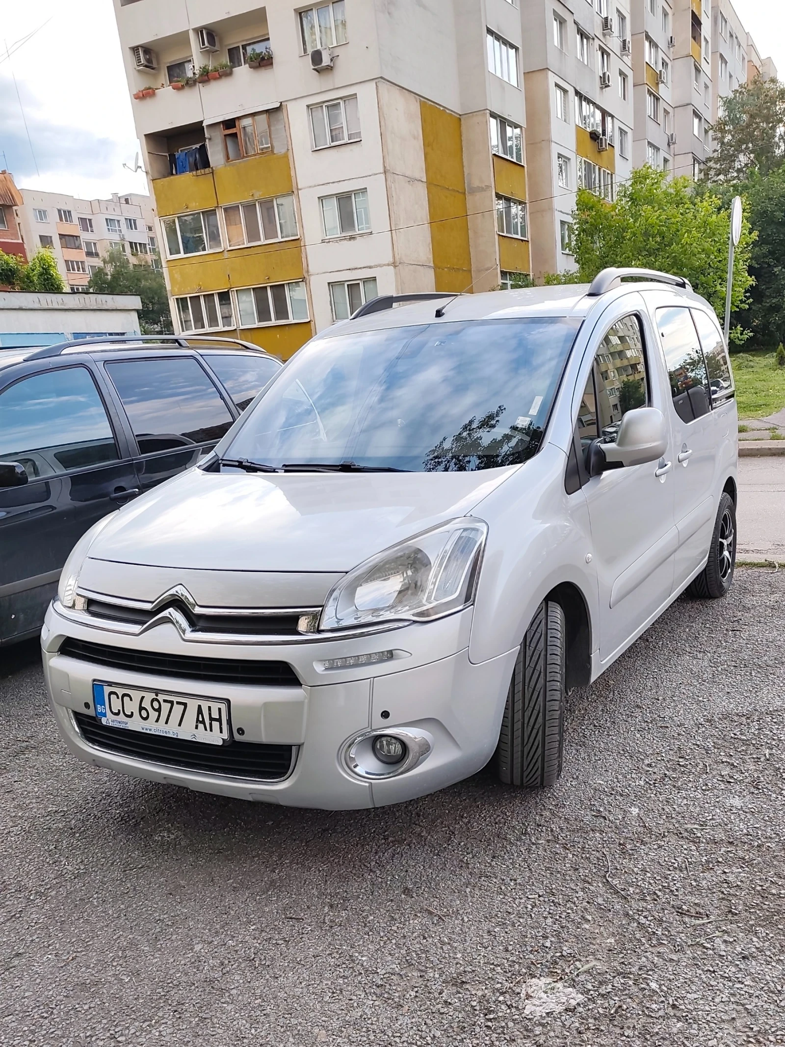 Citroen Berlingo 1.6HDI, снимка 2 - Автомобили и джипове - 55005182