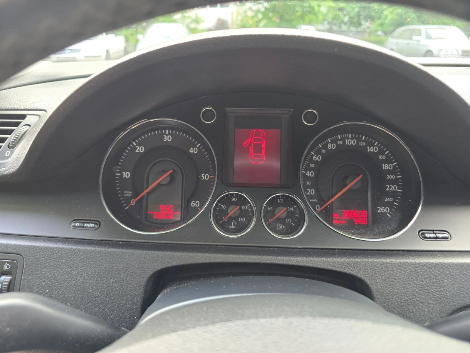 VW Passat, снимка 14 - Автомобили и джипове - 54759046