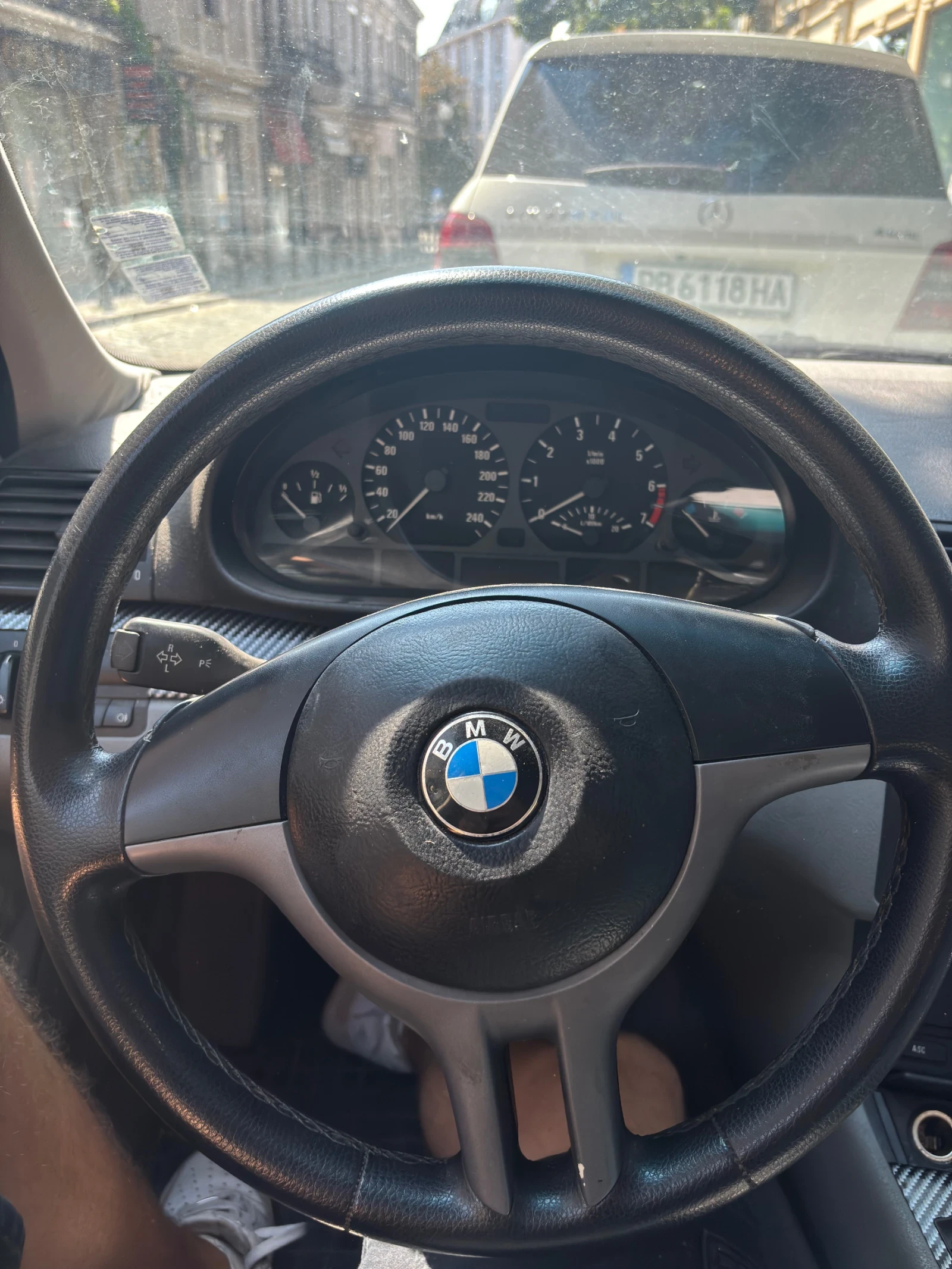 BMW 320, снимка 15 - Автомобили и джипове - 55601775
