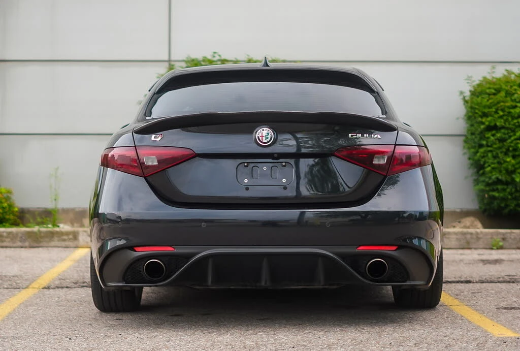 Alfa Romeo Giulia Ti Sport Q4, снимка 10 - Автомобили и джипове - 55359535