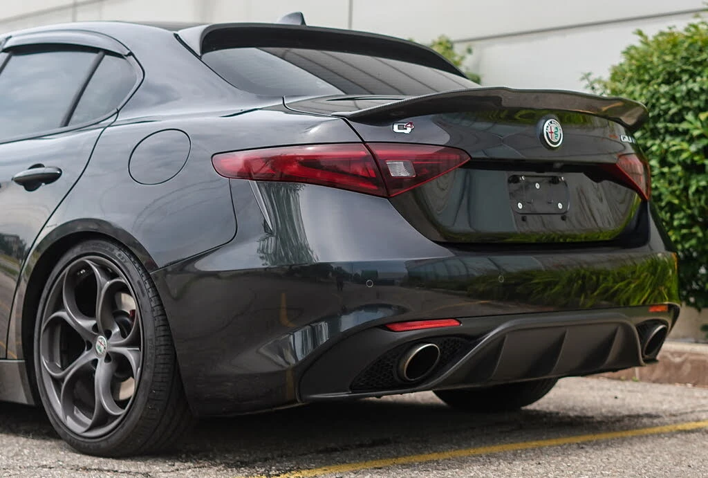 Alfa Romeo Giulia Ti Sport Q4, снимка 9 - Автомобили и джипове - 55359535