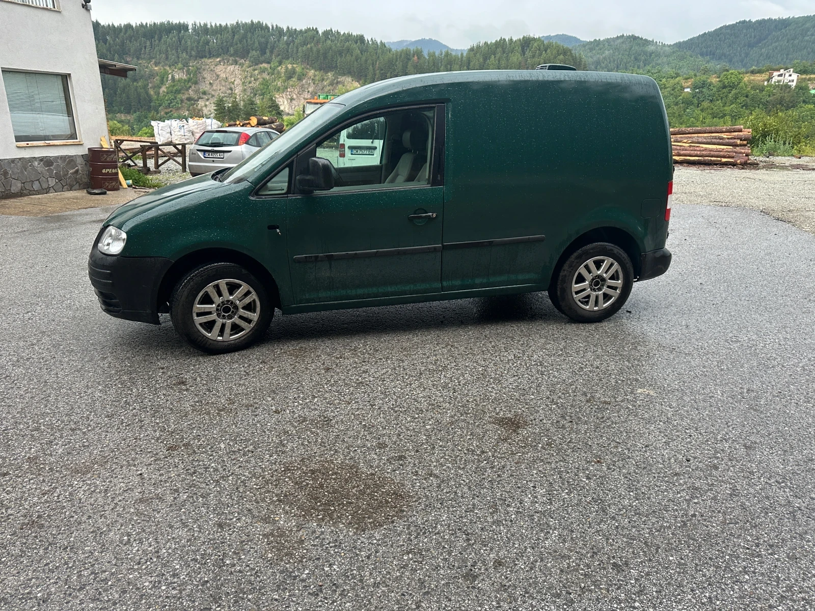 VW Caddy, снимка 3 - Автомобили и джипове - 55455423