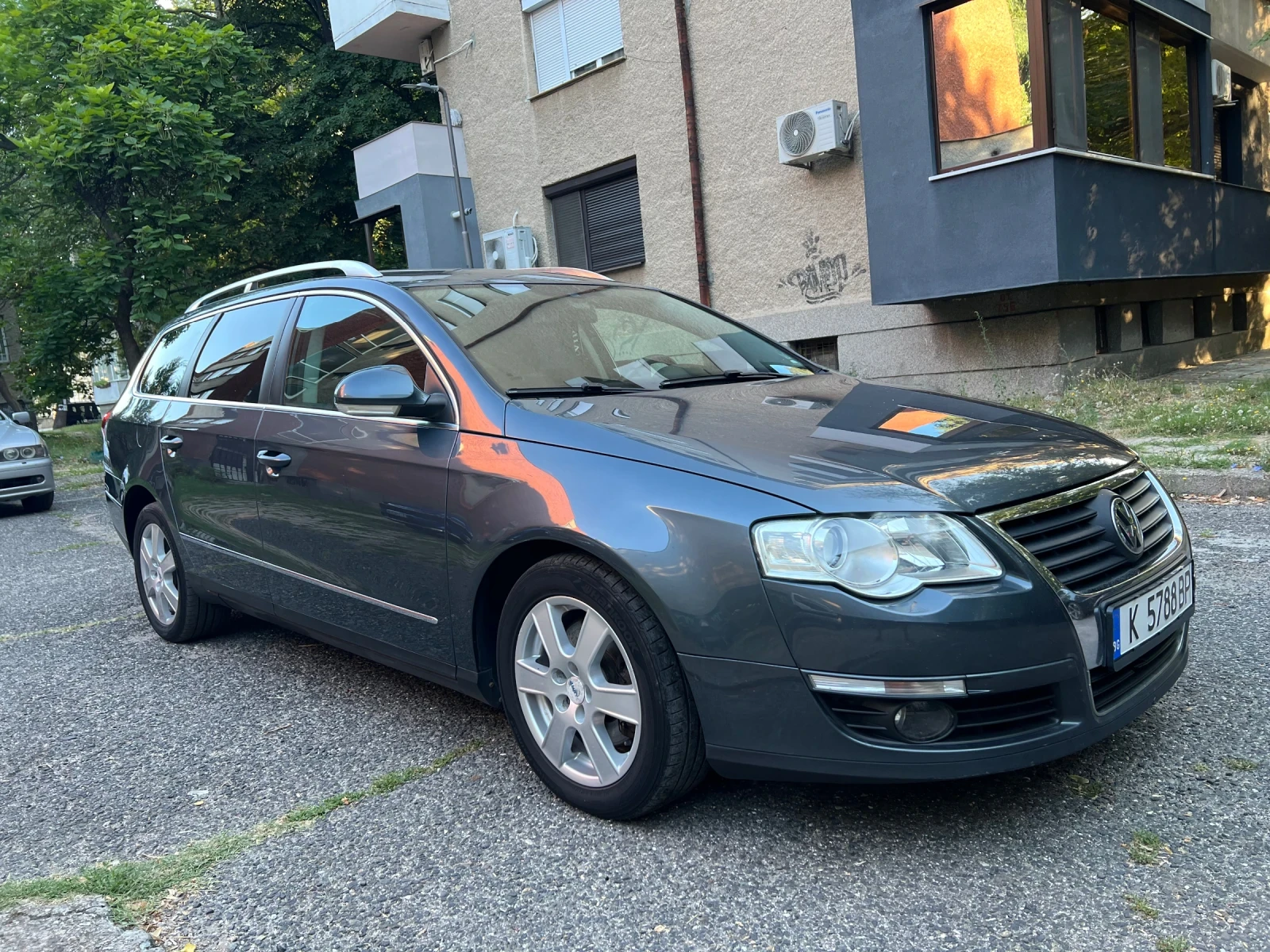 VW Passat 2.0 TDI, снимка 7 - Автомобили и джипове - 55539456