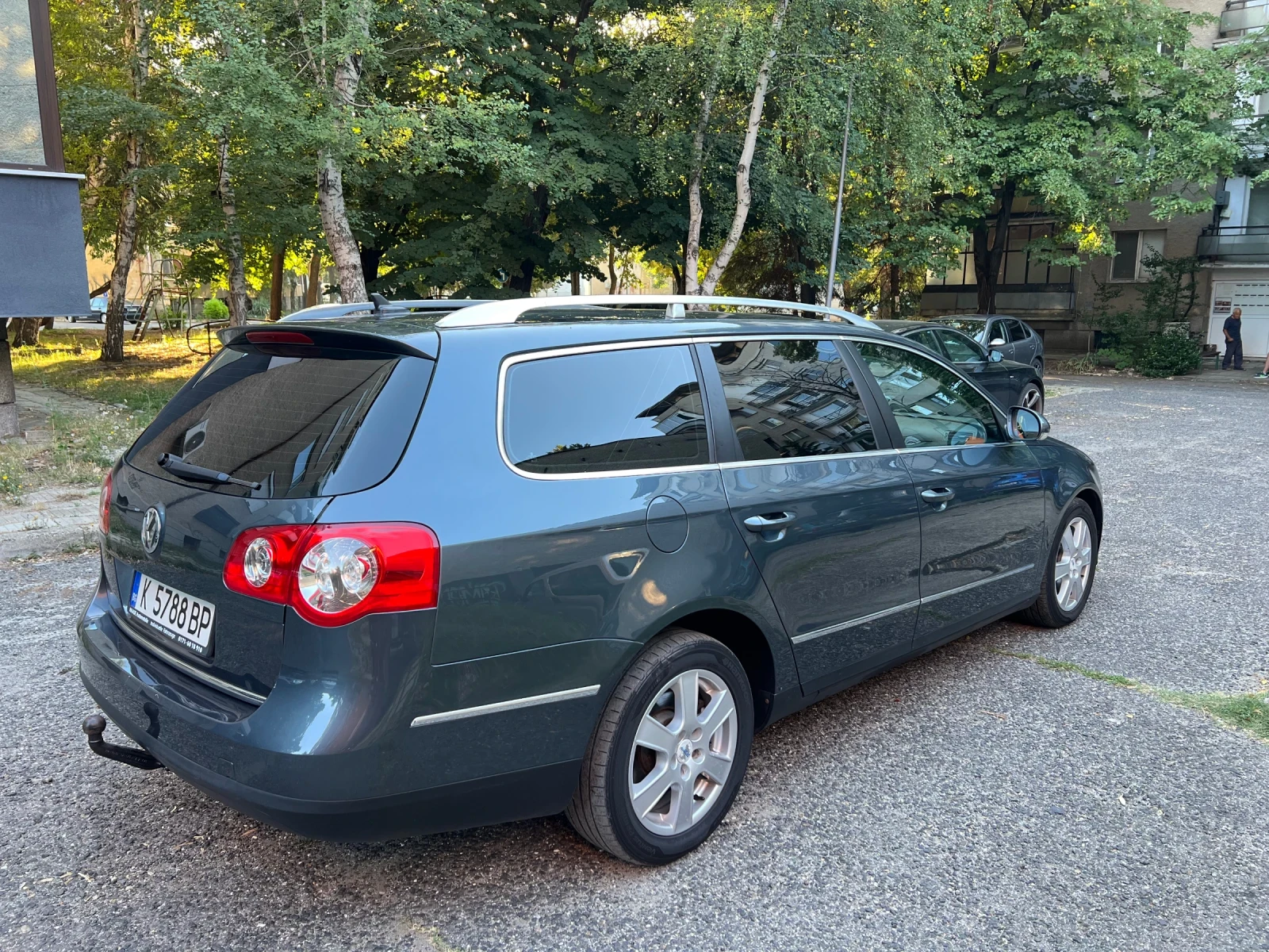 VW Passat 2.0 TDI, снимка 5 - Автомобили и джипове - 55539456