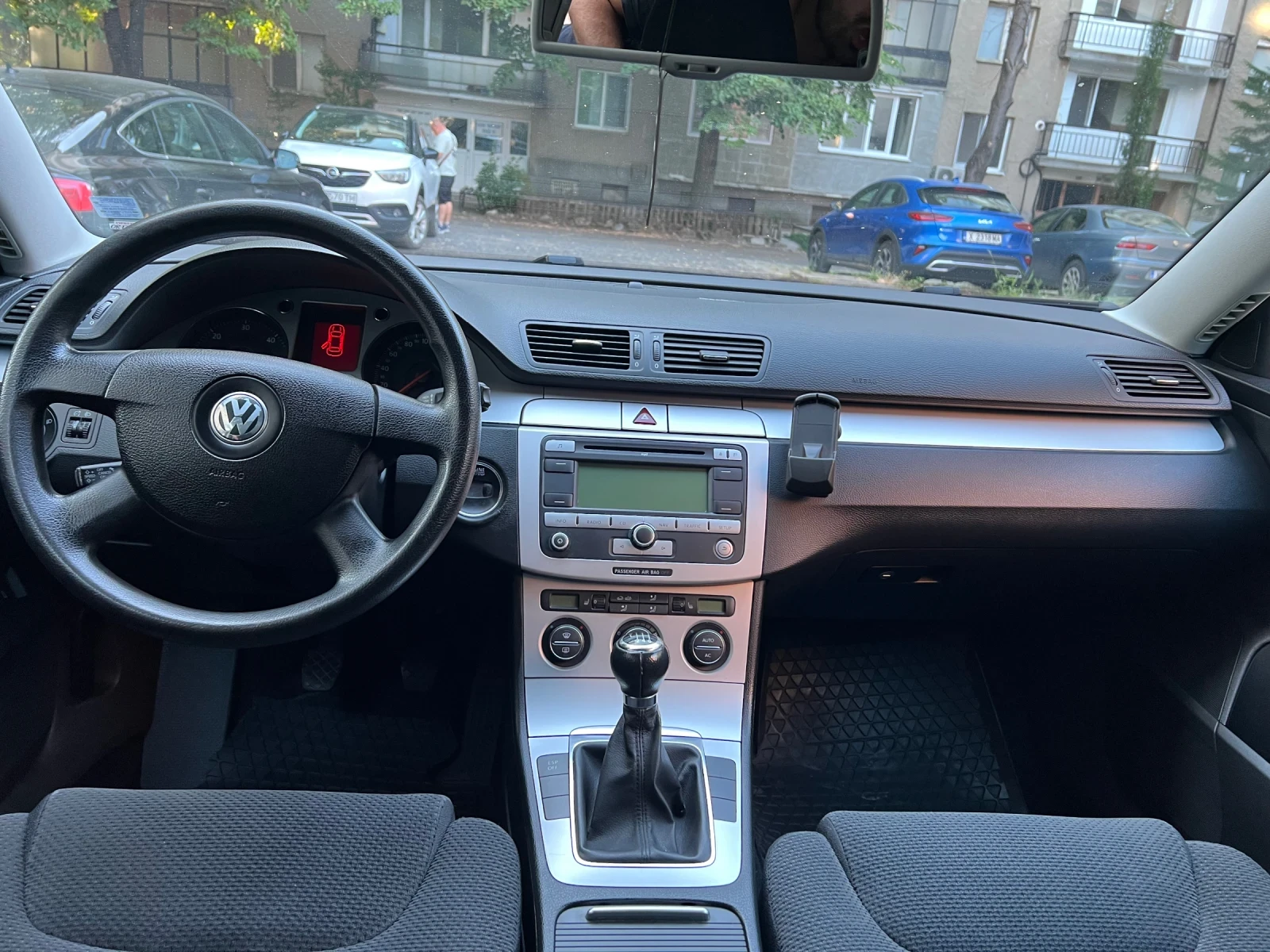 VW Passat 2.0 TDI, снимка 12 - Автомобили и джипове - 55539456