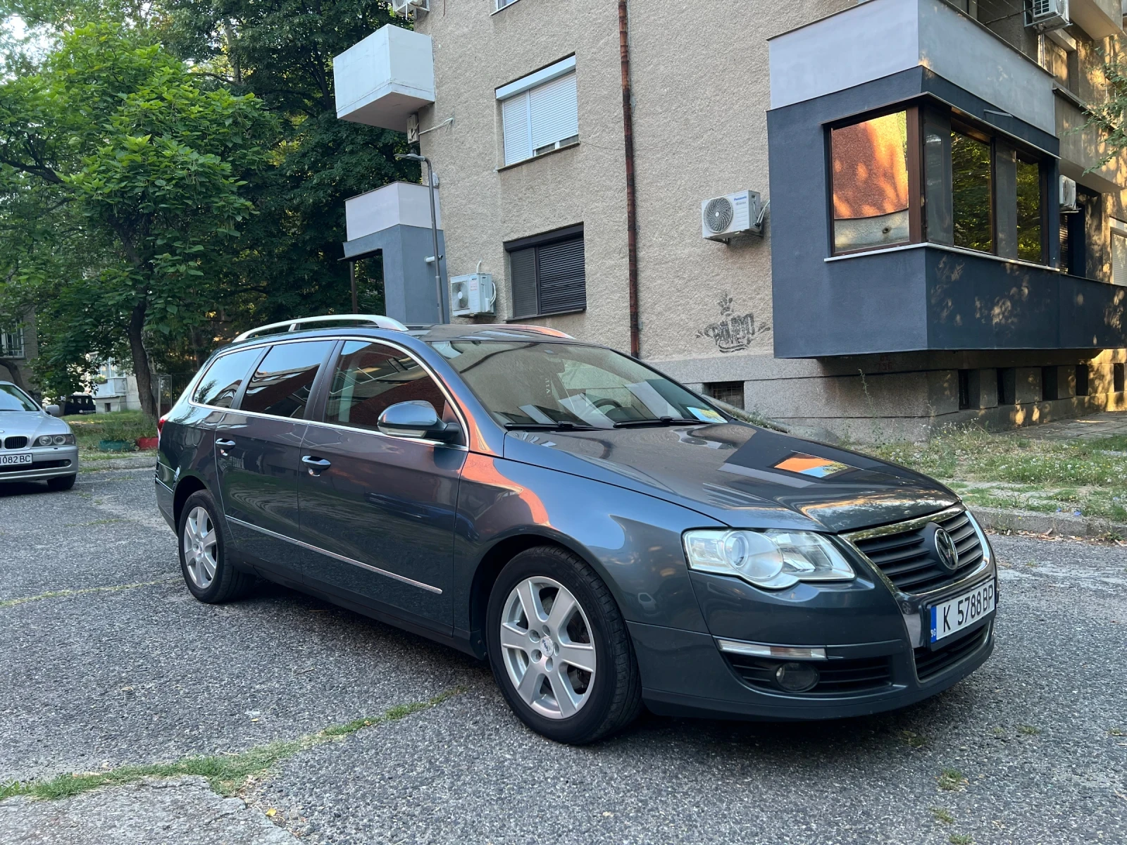 VW Passat 2.0 TDI, снимка 3 - Автомобили и джипове - 55539456