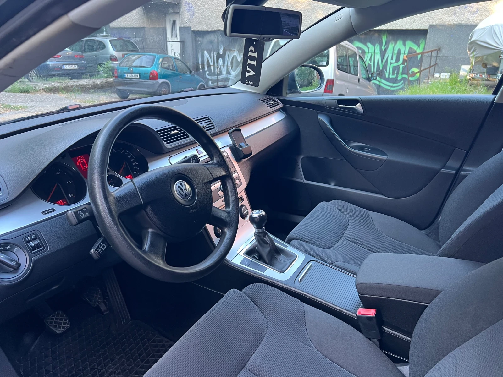 VW Passat 2.0 TDI, снимка 13 - Автомобили и джипове - 55539456